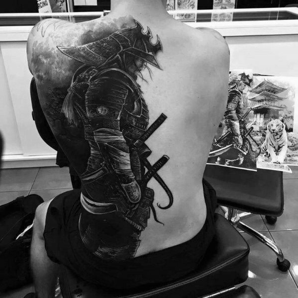 tatuaje epico para hombre 19