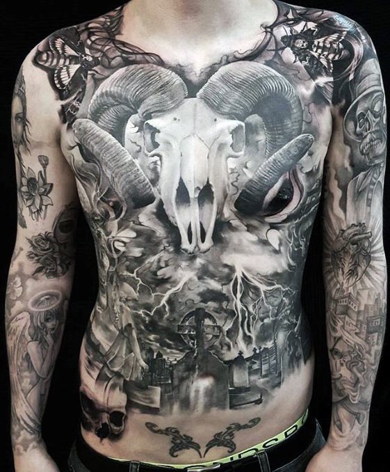 tatuaje extrano para hombre 19