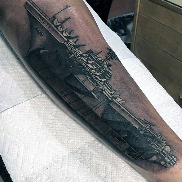 tatuaje extrano para hombre 38