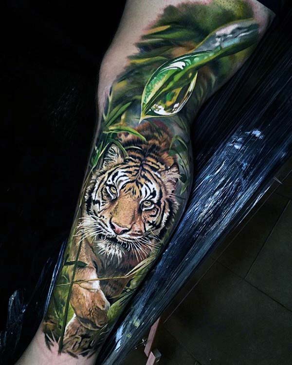 tatuaje extraordinario para hombre 37