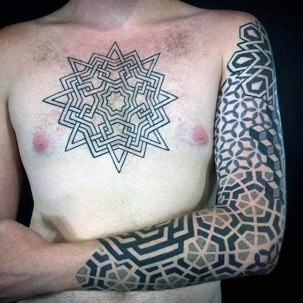 tatuaje geometrico manga para hombre 30