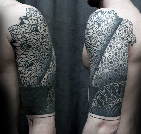 tatuaje geometrico manga para hombre 35