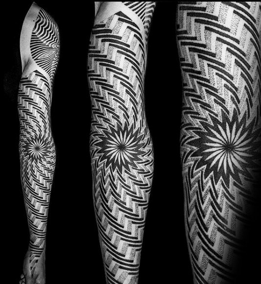 tatuaje geometrico manga para hombre 39