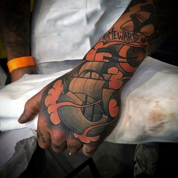 tatuaje impresionante para chico 86
