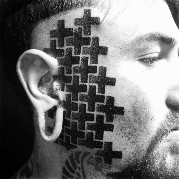 tatuaje interesante para hombre 05