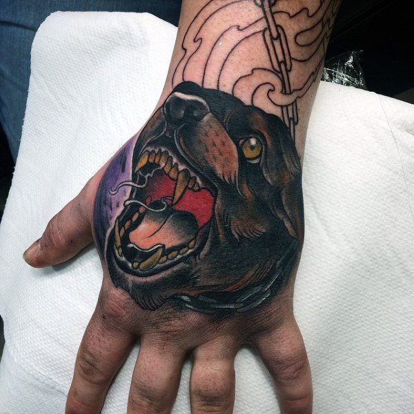 tatuaje interesante para hombre 26