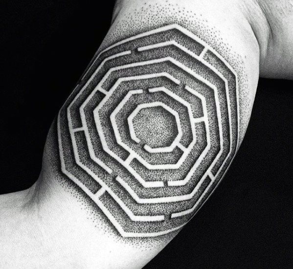 tatuaje magnifico para hombre 24