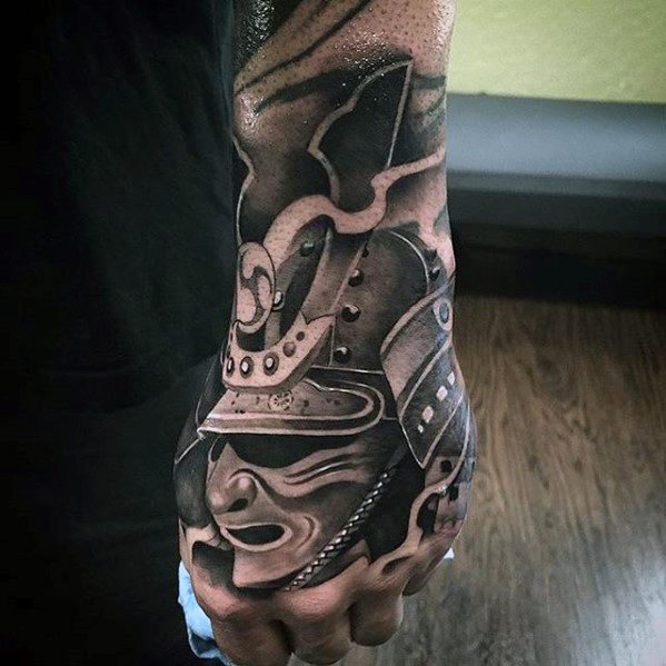 tatuaje magnifico para hombre 43