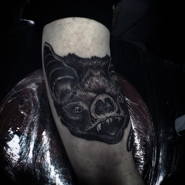 tatuaje murcielago para hombre 20
