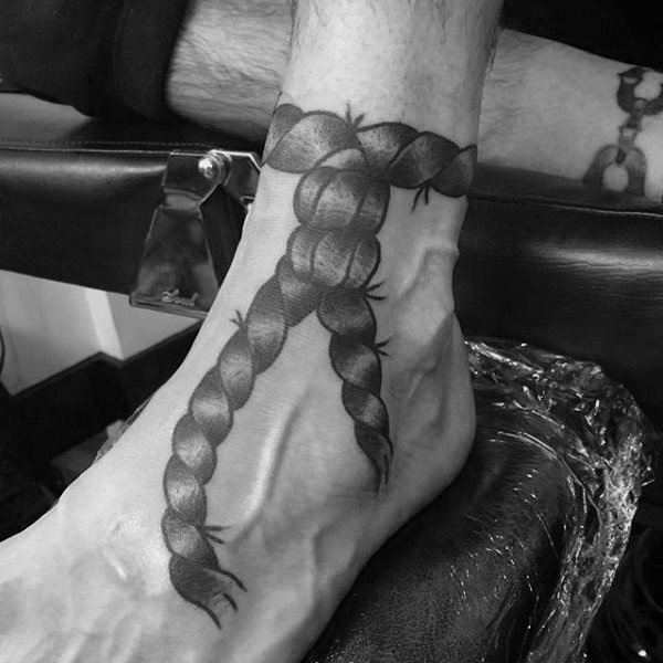tatuaje nudo corredizo para hombre 01