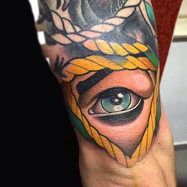 tatuaje nuevo estilo para hombre 42