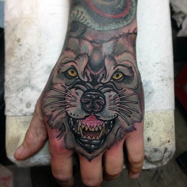 tatuaje nuevo estilo para hombre 84