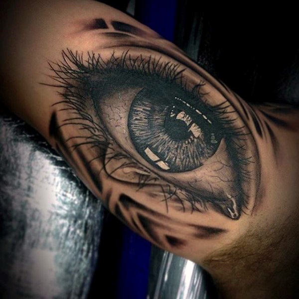 tatuaje ojo para hombre 100