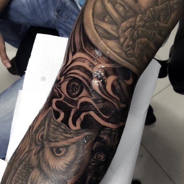 tatuaje ojo para hombre 12