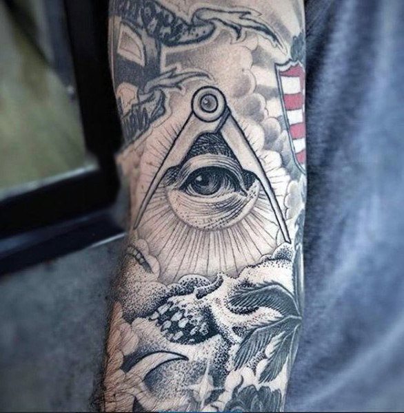 tatuaje ojo para hombre 29