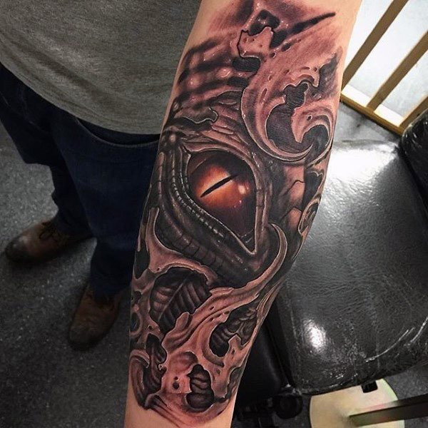 tatuaje ojo para hombre 34