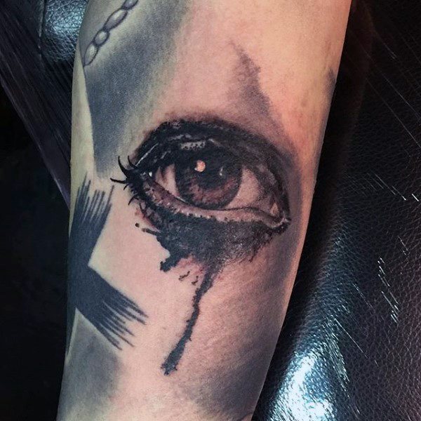 tatuaje ojo para hombre 70