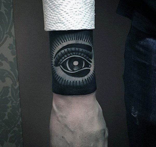 tatuaje ojo para hombre 81