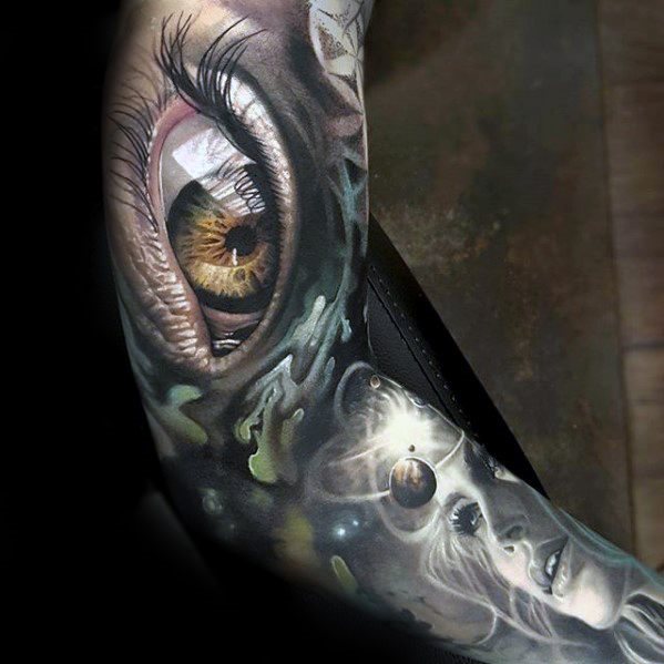 tatuaje ojo realista para hombre 06