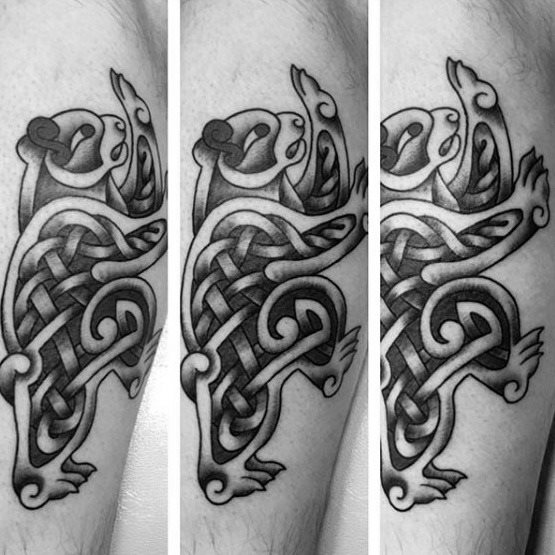tatuaje oso celta para hombre 07
