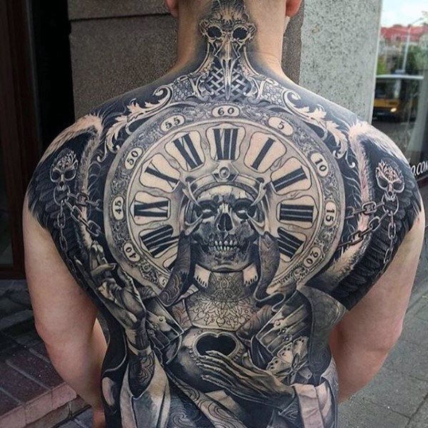 tatuaje precioso para hombre 48