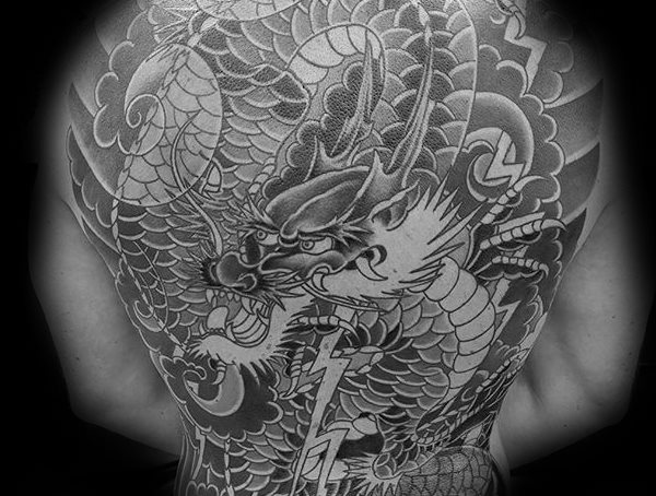 tatuaje simbolo para hombre 23
