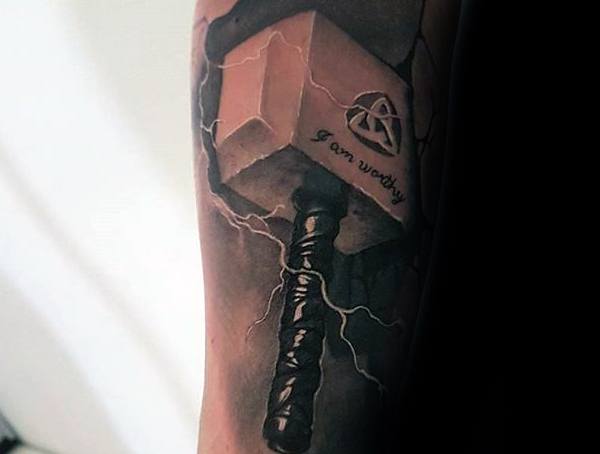 tatuaje simbolo para hombre 41
