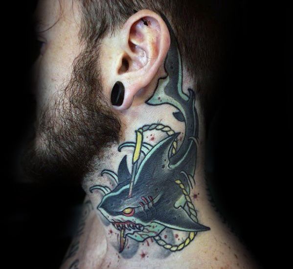tatuaje tiburon nuevo estilo para hombre 17