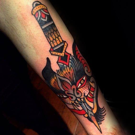 tatuaje tradicional murcielago para hombre 38