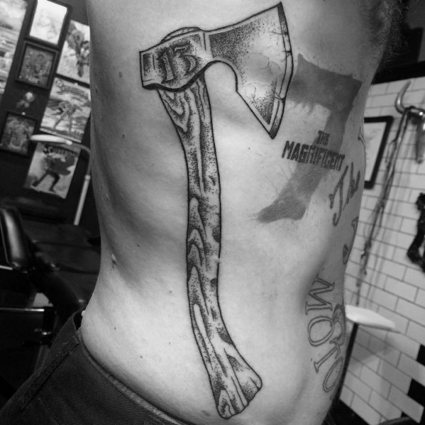 tatuaje hacha pequena 03