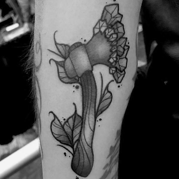 tatuaje hacha pequena 23