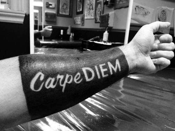 tatuaje carpe diem 121