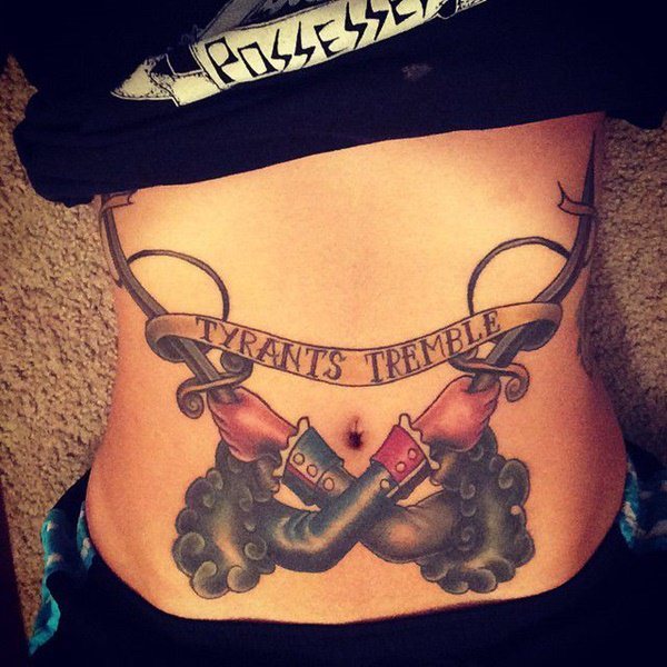 tatuaje abdomen barriga 1988