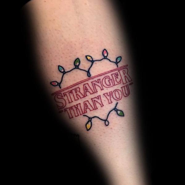 tatuaje luces navidad 39